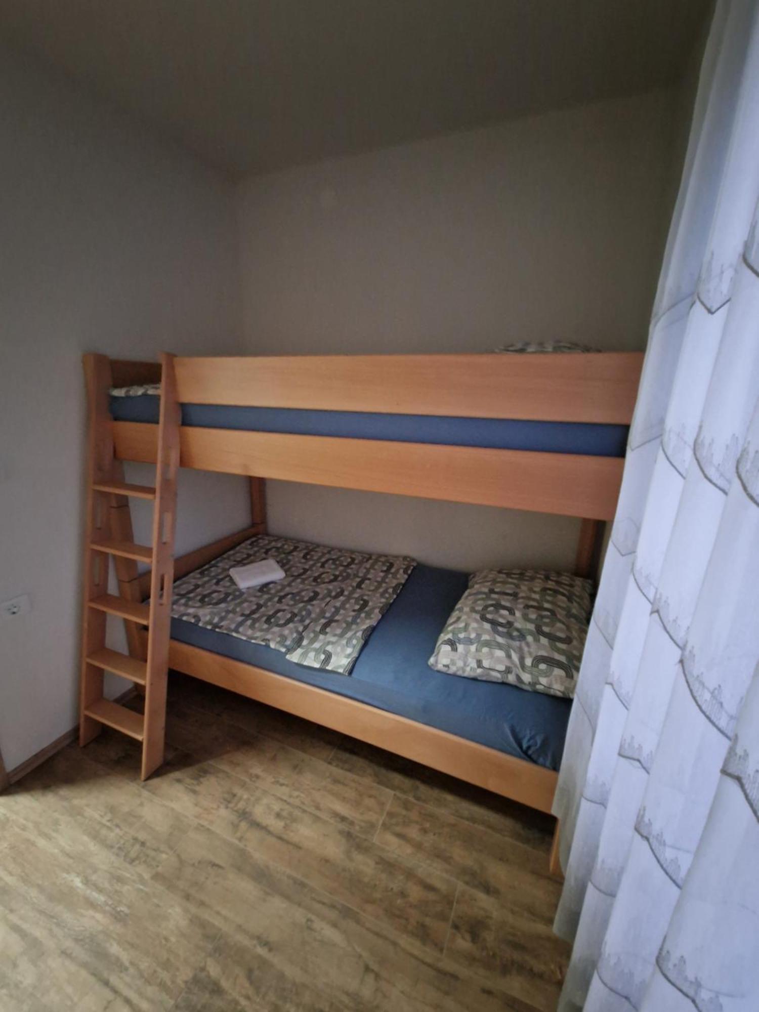 Apartma-Sobe Lejla ヴィパーヴァ エクステリア 写真
