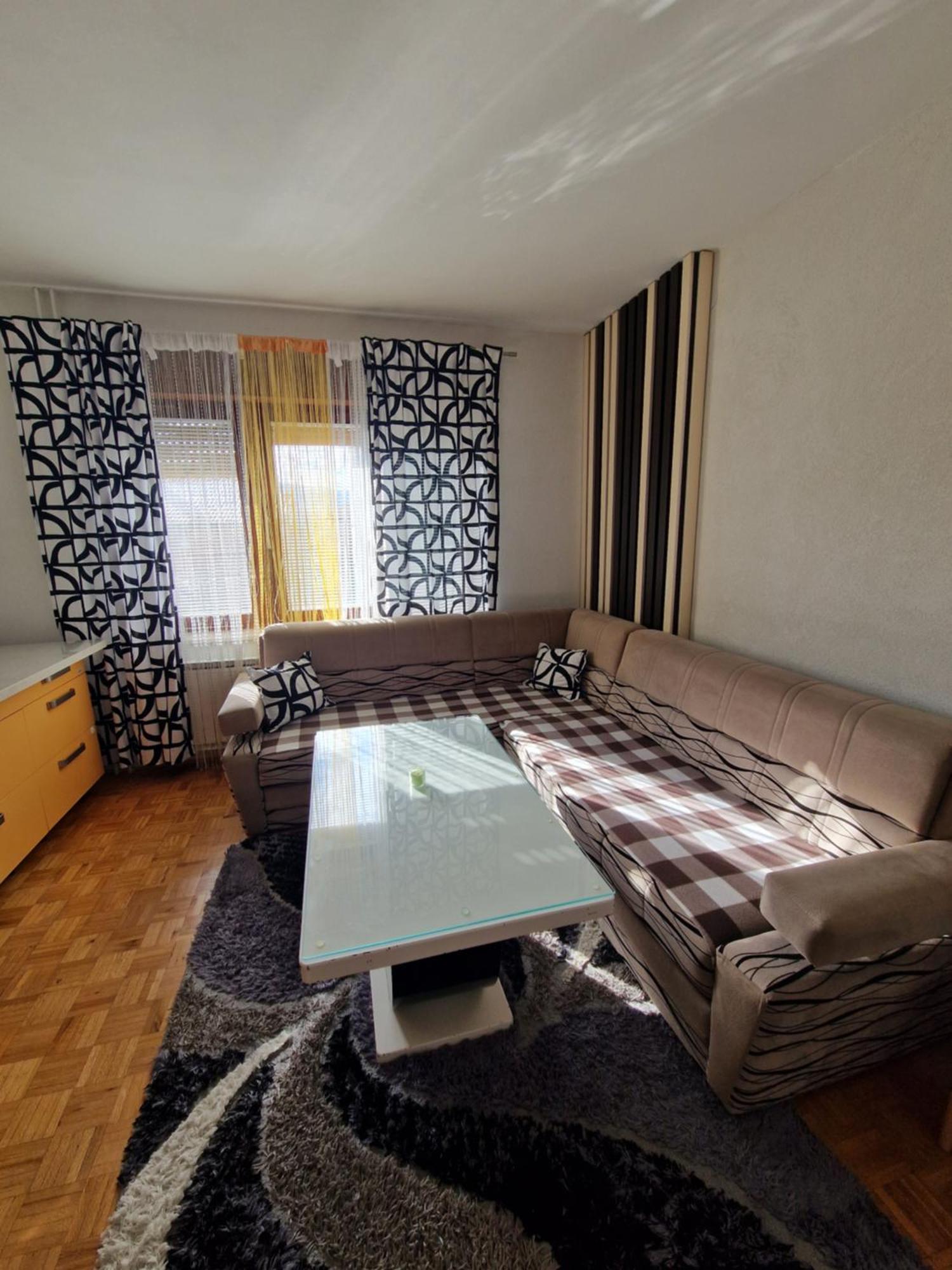 Apartma-Sobe Lejla ヴィパーヴァ エクステリア 写真