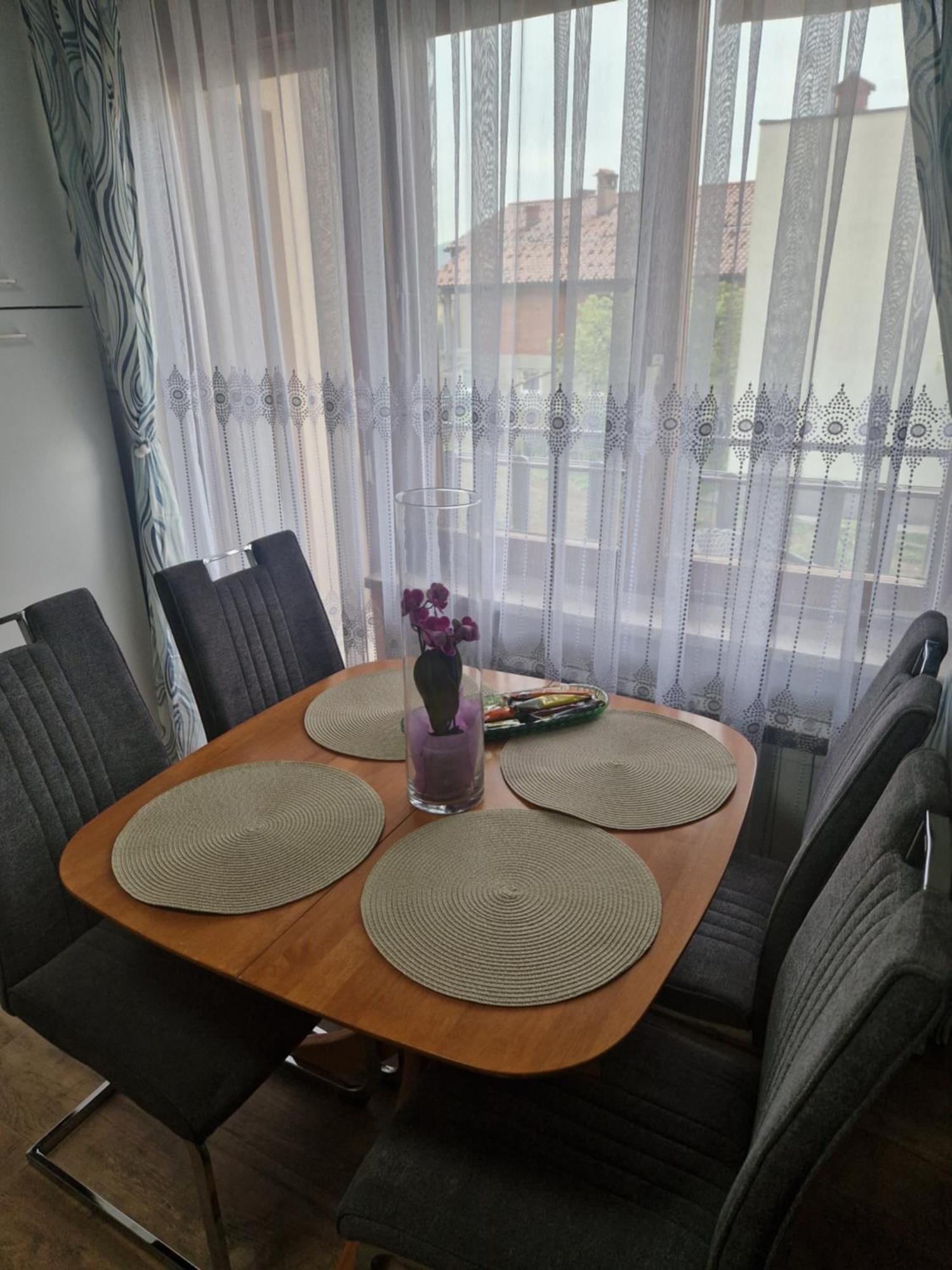 Apartma-Sobe Lejla ヴィパーヴァ エクステリア 写真